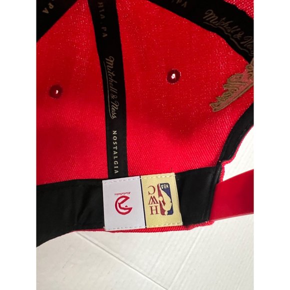 New Brooklyn Nets Mitchell & Ness Hat Reverse Grinch Team Snapback HWC Red Cap - Picture 5 of 16